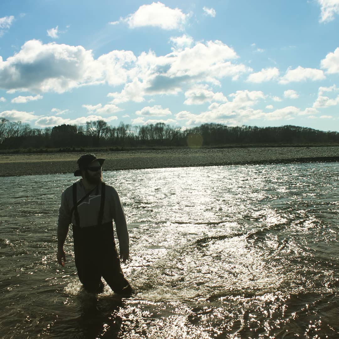 It's starting to feel warm enough to brave the rivers again! Was looking for petrified wood in the Ashley river this morning, didn't find much but had a blast.

         