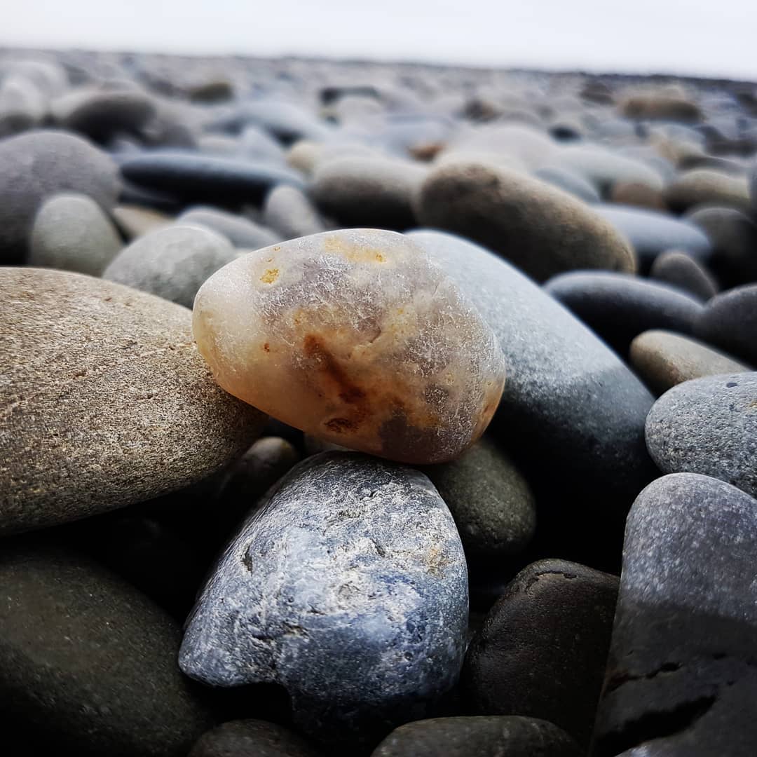 First agate of the day. Down in South Canterbury for the weekend to stock up on some pretty rocks. 
        